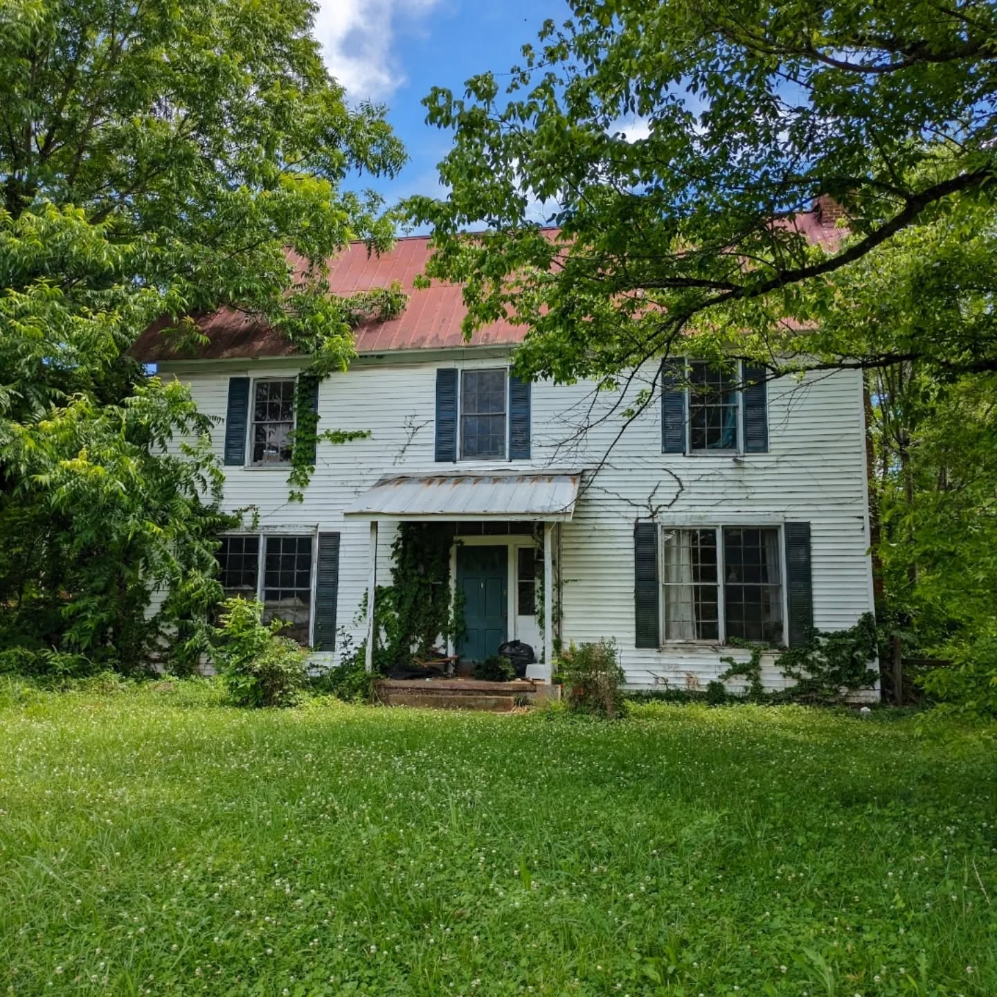 ABANDONED House