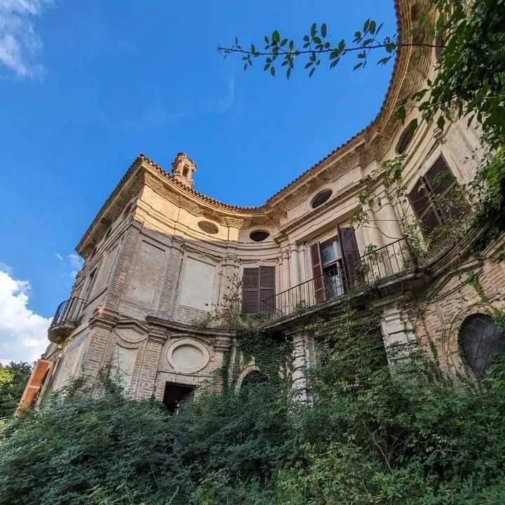 abandoned Ferrari mansion