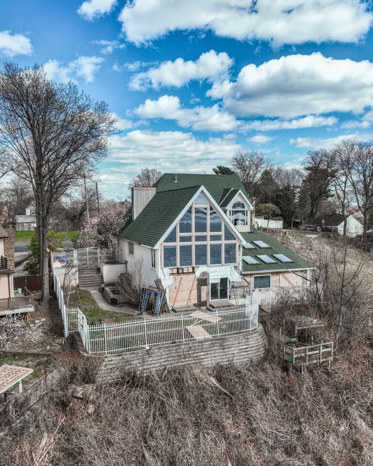 Abandoned Mansion