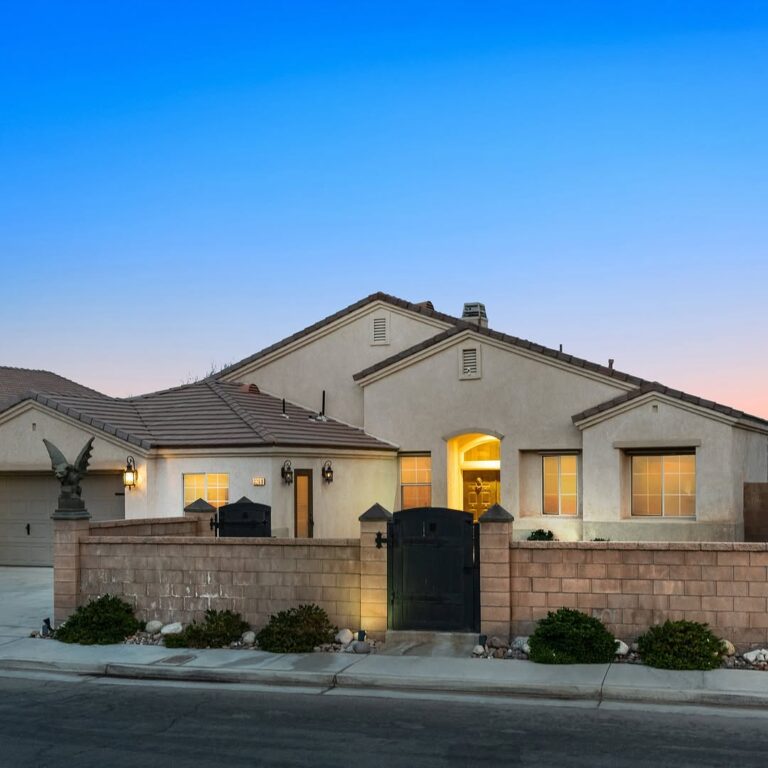 How About This Castley Home in Palm Springs? Your Dream Desert Escape Awaits!