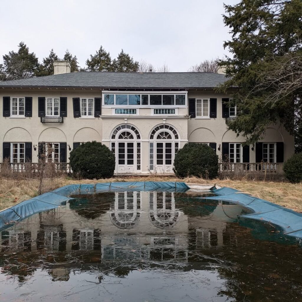 Forgotten Mansion