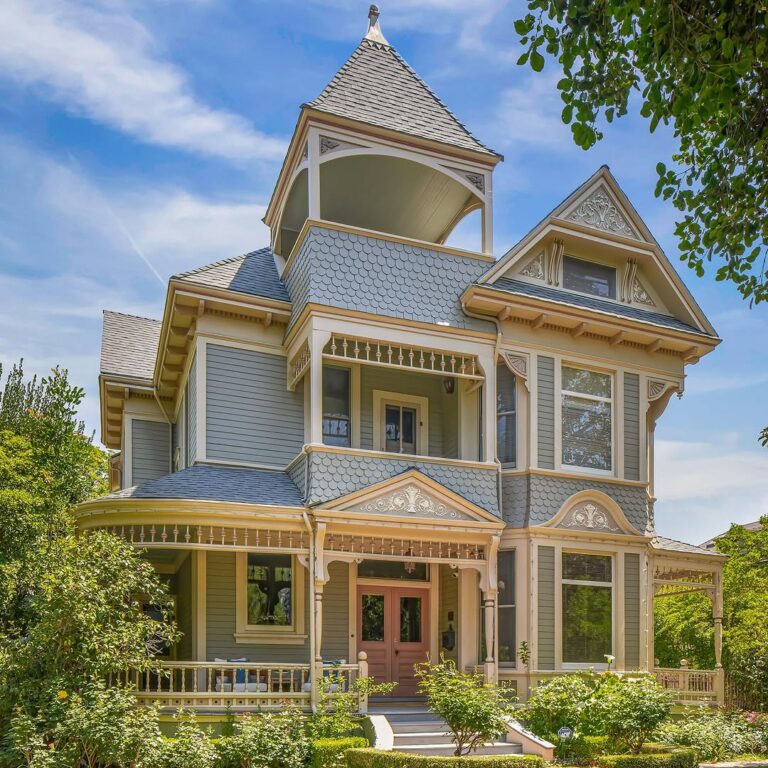 The Hutchins House