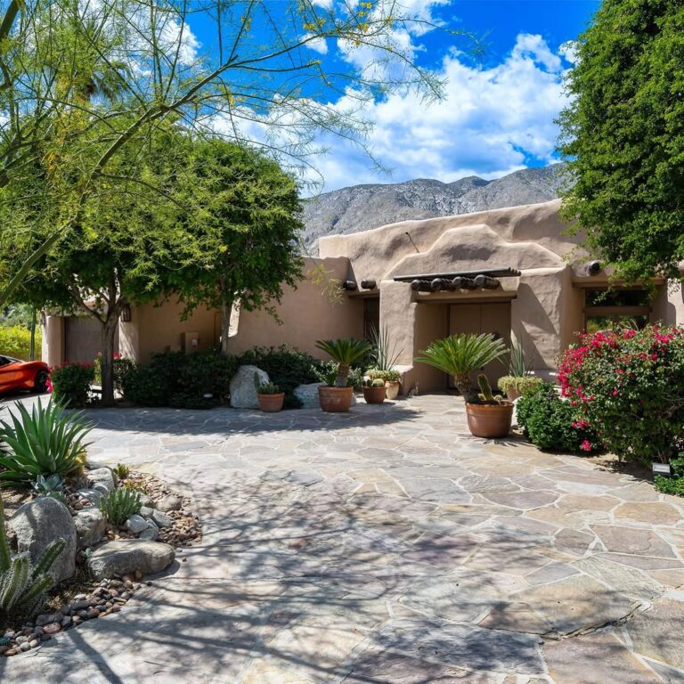 Palm Springs' Most Entertaining Estate