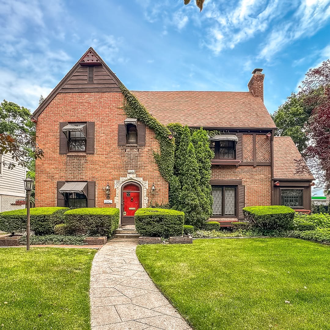 Huntington Woods Home Needs Your Creative Touch
